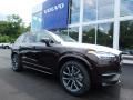 Front 3/4 View of 2018 Volvo XC90 T6 AWD Momentum #1