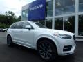 Front 3/4 View of 2018 Volvo XC90 T5 AWD #1