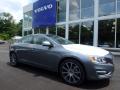 Front 3/4 View of 2017 Volvo S60 T5 AWD #1