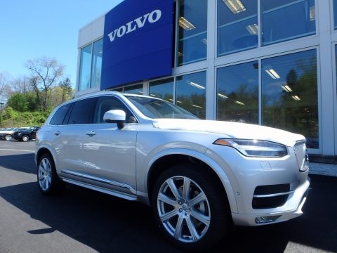 Bright Silver Metallic Volvo XC90 T6 AWD.  Click to enlarge.