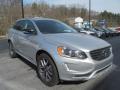Front 3/4 View of 2017 Volvo XC60 T6 AWD Dynamic #1