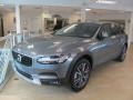 Front 3/4 View of 2017 Volvo V90 Cross Country T6 AWD #1