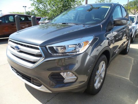 Magnetic Ford Escape SE 4WD.  Click to enlarge.