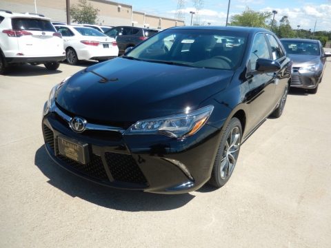 Midnight Black Metallic Toyota Camry XSE V6.  Click to enlarge.