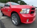 Front 3/4 View of 2017 Ram 1500 Express Crew Cab 4x4 #8