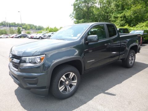 Graphite Metallic Chevrolet Colorado WT Extended Cab 4x4.  Click to enlarge.