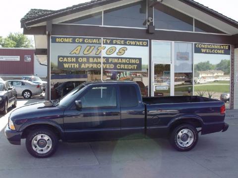 Indigo Blue Metallic GMC Sonoma SLS Extended Cab.  Click to enlarge.