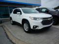 Front 3/4 View of 2018 Chevrolet Traverse LT #3