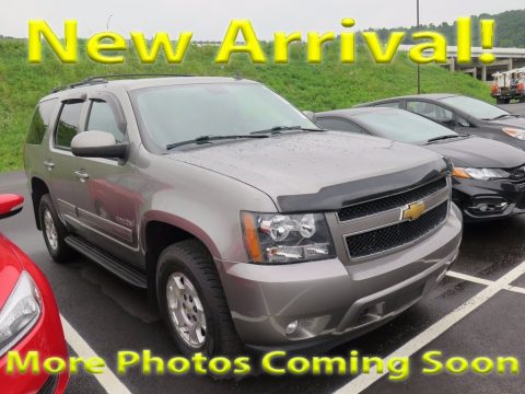 Silver Ice Metallic Chevrolet Tahoe LT 4x4.  Click to enlarge.
