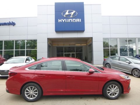 Scarlet Red Hyundai Sonata SE.  Click to enlarge.