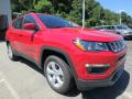 Front 3/4 View of 2018 Jeep Compass Latitude 4x4 #2