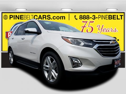 Iridescent Pearl Tricoat Chevrolet Equinox Premier AWD.  Click to enlarge.