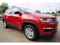 Front 3/4 View of 2018 Jeep Compass Sport #4