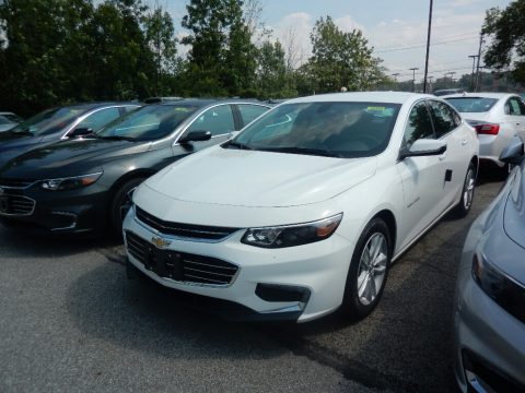 Summit White Chevrolet Malibu LT.  Click to enlarge.