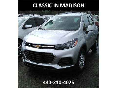 Silver Ice Metallic Chevrolet Trax LS AWD.  Click to enlarge.