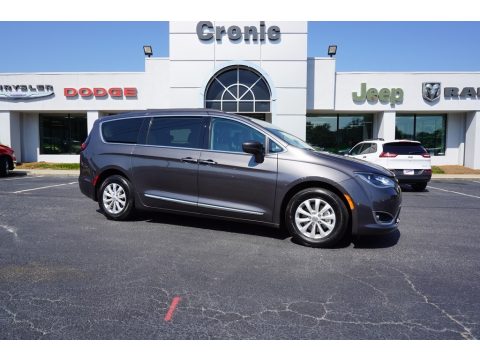 Granite Crystal Metallic Chrysler Pacifica Touring L.  Click to enlarge.