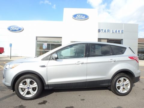 Ingot Silver Metallic Ford Escape SE 4WD.  Click to enlarge.