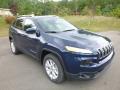 Front 3/4 View of 2018 Jeep Cherokee Latitude Plus 4x4 #7
