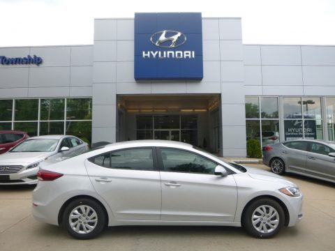 Symphony Silver Hyundai Elantra SE.  Click to enlarge.