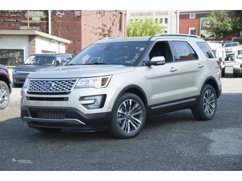 White Gold Ford Explorer Platinum 4WD.  Click to enlarge.