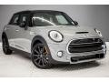 Front 3/4 View of 2018 Mini Hardtop Cooper S 4 Door #12