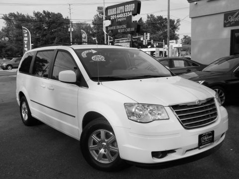Stone White Chrysler Town & Country Touring.  Click to enlarge.