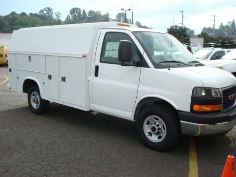 Summit White GMC Savana Cutaway 3500 Commercial Utility Truck.  Click to enlarge.