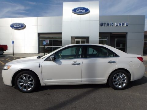 White Platinum Tri-Coat Lincoln MKZ Hybrid.  Click to enlarge.