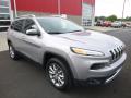 Front 3/4 View of 2018 Jeep Cherokee Limited 4x4 #7