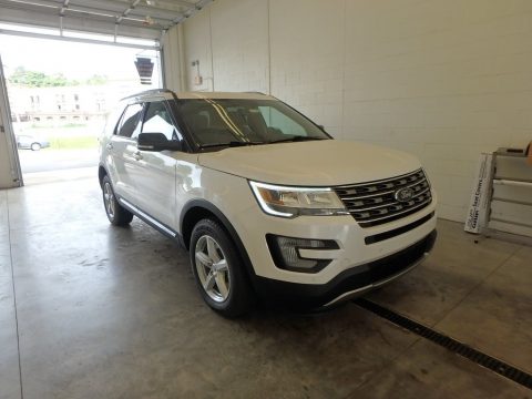 White Platinum Ford Explorer XLT 4WD.  Click to enlarge.