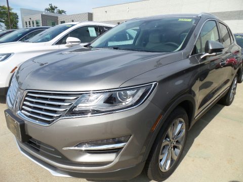 Luxe Metallic Lincoln MKC Select.  Click to enlarge.