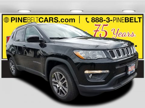 Diamond Black Crystal Pearl Jeep Compass Latitude 4x4.  Click to enlarge.