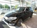 Front 3/4 View of 2018 BMW X5 xDrive35i #3