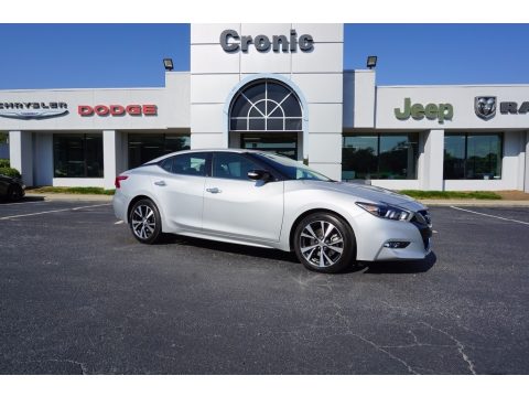 Brilliant Silver Nissan Maxima SL.  Click to enlarge.