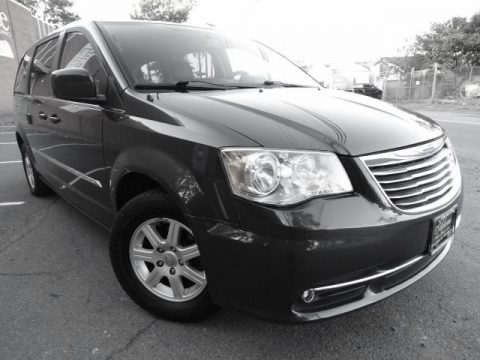 Dark Charcoal Pearl Chrysler Town & Country Touring.  Click to enlarge.