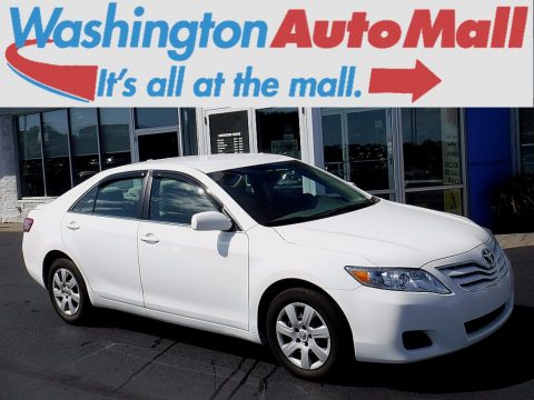 Super White Toyota Camry LE.  Click to enlarge.