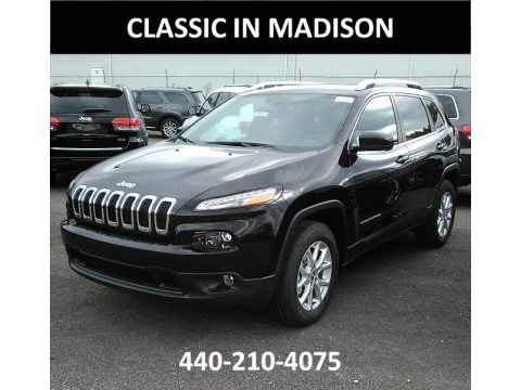 Diamond Black Crystal Pearl Jeep Cherokee Latitude Plus 4x4.  Click to enlarge.