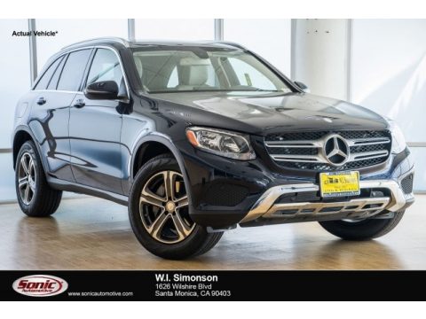 Black Mercedes-Benz GLC 300.  Click to enlarge.