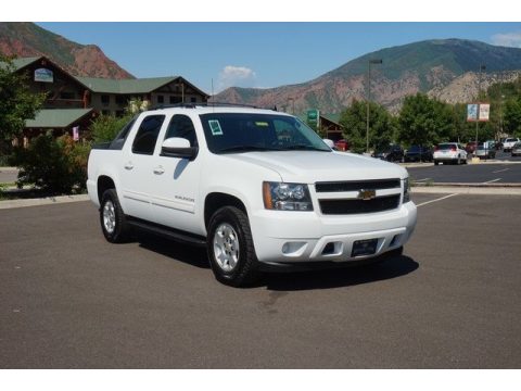 Summit White Chevrolet Avalanche LS 4x4.  Click to enlarge.