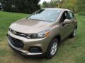 Front 3/4 View of 2018 Chevrolet Trax LS AWD #5