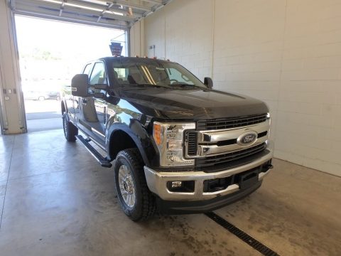 Oxford White Ford F250 Super Duty XLT SuperCab 4x4.  Click to enlarge.