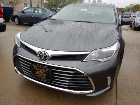 Magnetic Gray Metallic Toyota Avalon XLE.  Click to enlarge.
