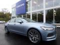 Front 3/4 View of 2018 Volvo S90 T6 AWD #1