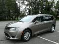 Front 3/4 View of 2018 Chrysler Pacifica Touring L #2