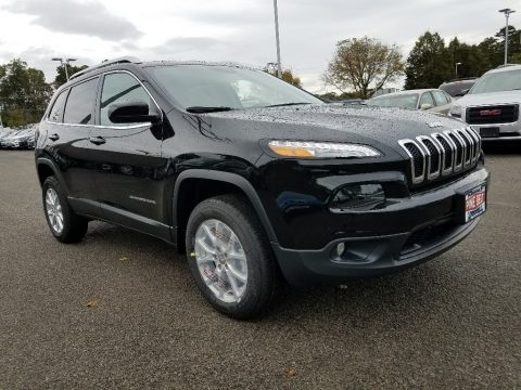 Diamond Black Crystal Pearl Jeep Cherokee Latitude 4x4.  Click to enlarge.