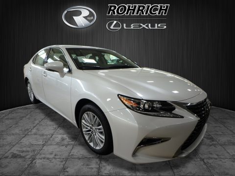 Eminent White Pearl Lexus ES 350.  Click to enlarge.