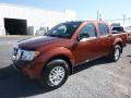 Front 3/4 View of 2018 Nissan Frontier SV Crew Cab 4x4 #8