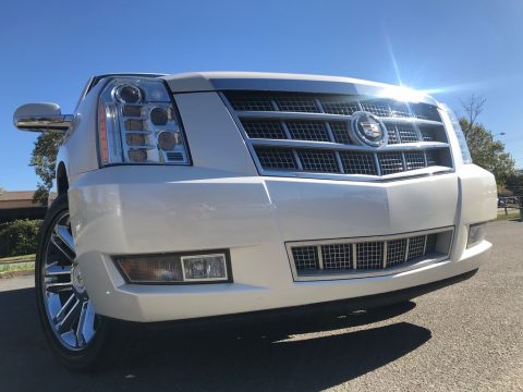 White Diamond Tricoat Cadillac Escalade Platinum AWD.  Click to enlarge.