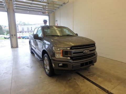 Magnetic Ford F150 XLT SuperCrew 4x4.  Click to enlarge.