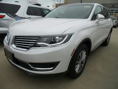 White Platinum Metallic Tri-Coat Lincoln MKX Select.  Click to enlarge.